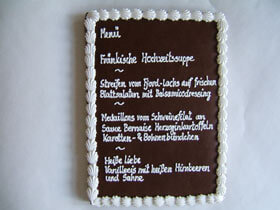 Men&uuml;-Karte aus Lebkuchenherz-Teig
