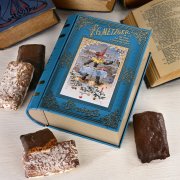 Blechdose Antikes Buch