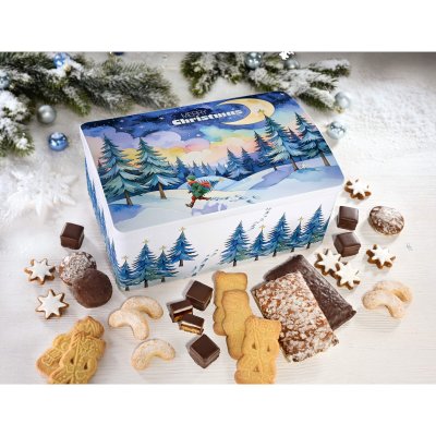 Lebkuchentruhe "Weihnachtsabend" umgeben von Lebkuchen, -konfekt und Weihnachtsplätzchen