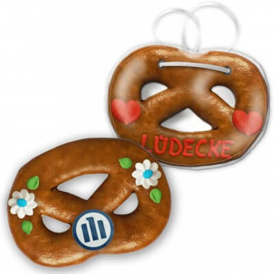 Giant gingerbread pretzel examples