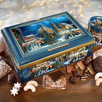 Lebkuchentruhe im Christkindes Markt Design mit versch. Nürnberger Lebkuchen, Lebkuchendose und Weihnachtsgebäck